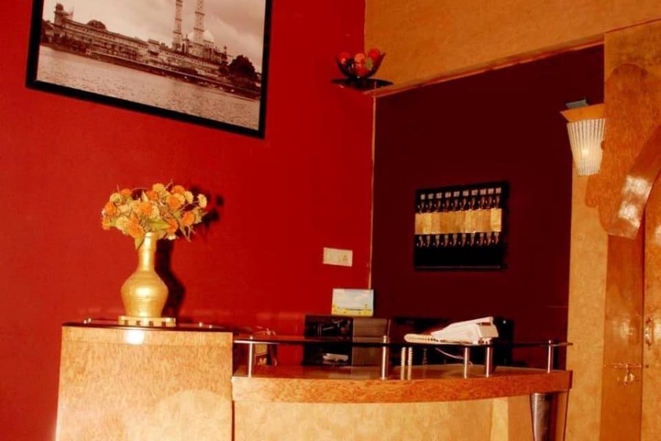 Oyo 27711 Hotel Evergreen Residency Bhopal Eksteriør billede